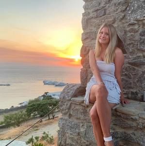 Meet your Posher, Taylor